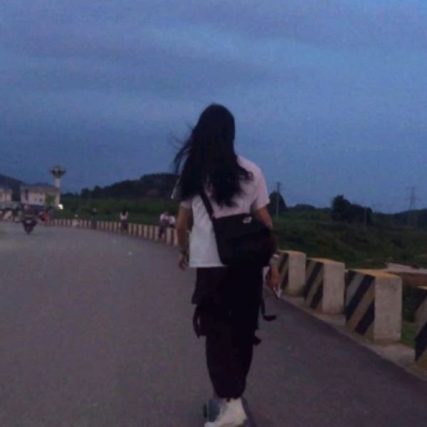成绩单被老妈发现了中文版下载